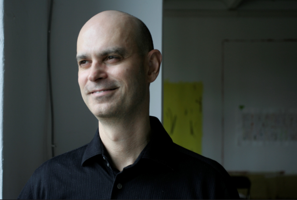 Headshot of Arturo Herrera