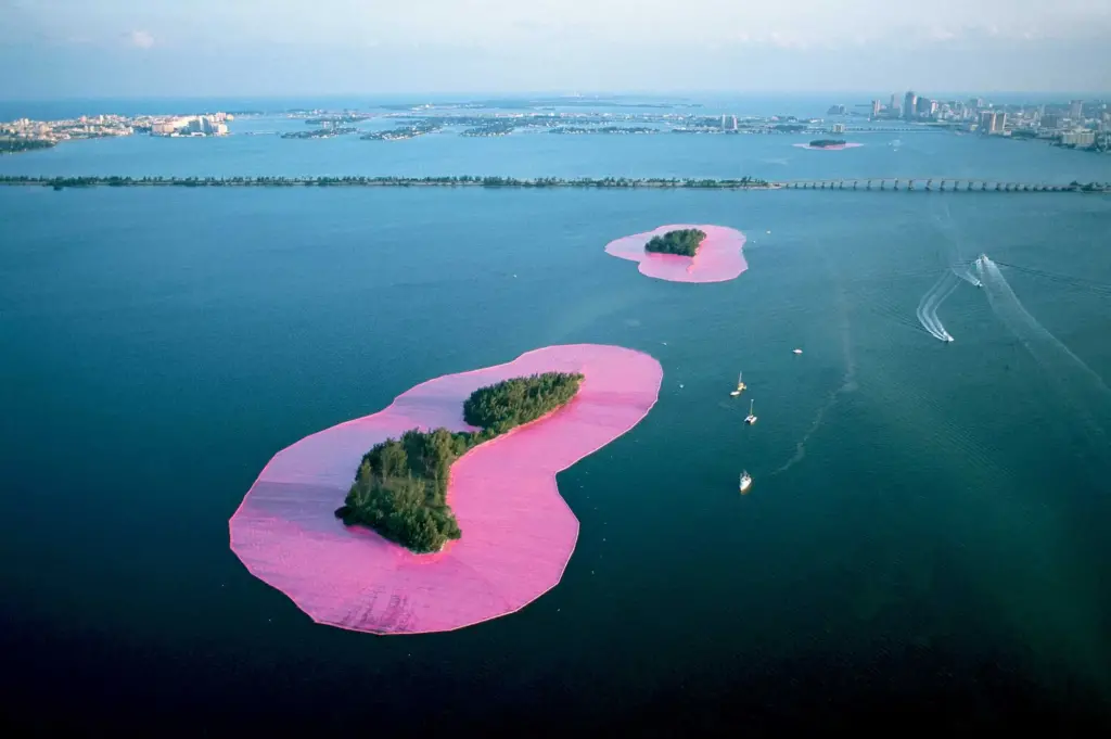 Christo and Jeanne-Claude. Documentary photograph of Surrounded Islands Biscayne Bay, Greater Miami, Florida, 1980–83.